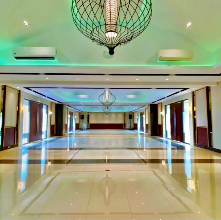 Luisita Central Park Hotel Tarlac City Экстерьер фото